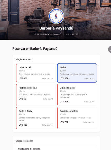 Cliente eligiendo un servicio en un sistema de agenda online a medida